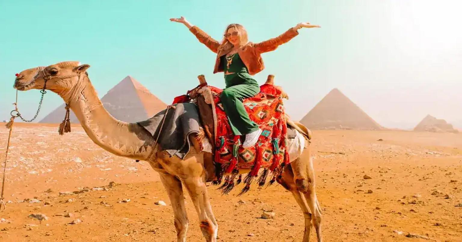 Camel ride at the pyramids: why a guided tour changes the day