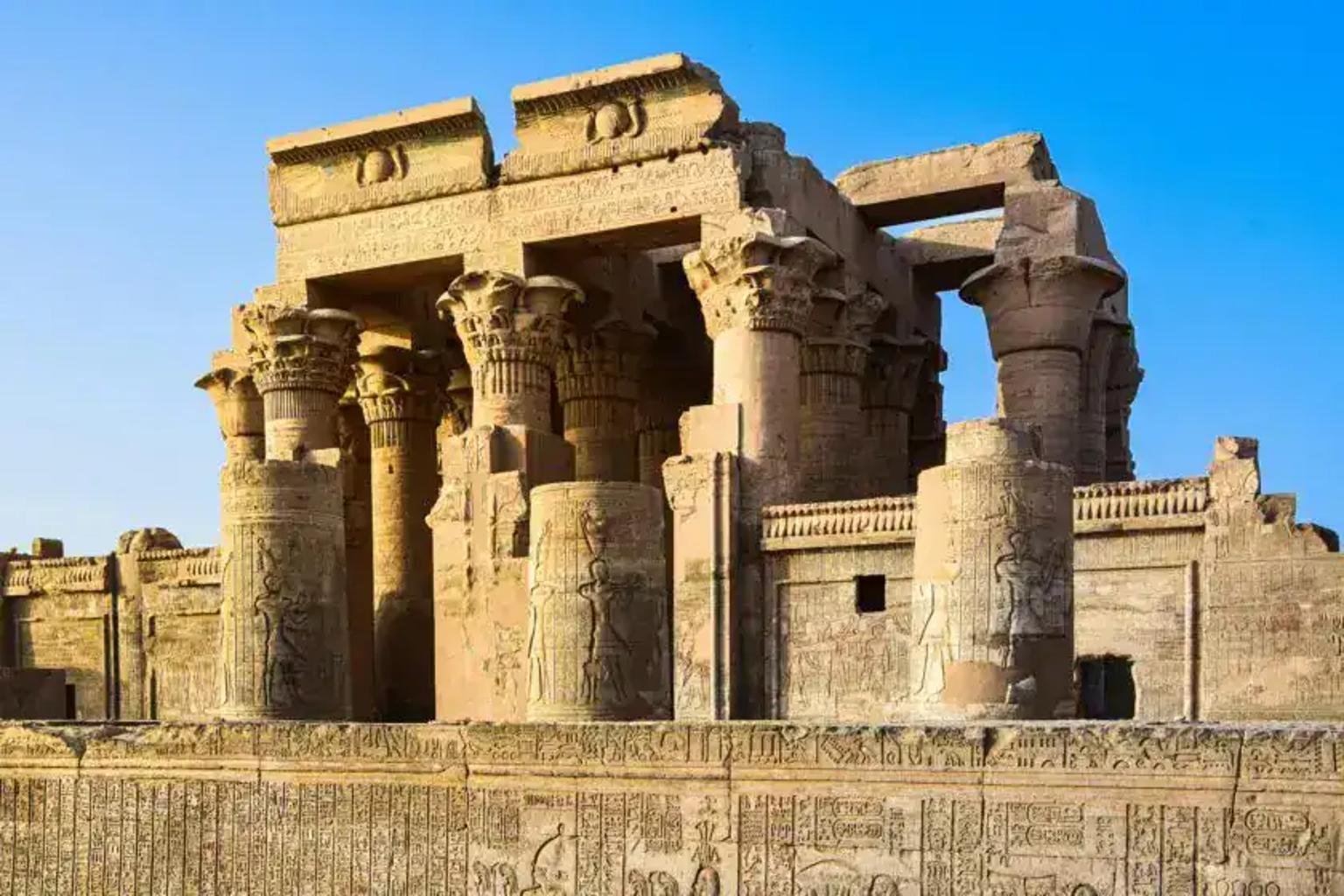 Exploring the Wonders of Egypt’s Ancient Monuments