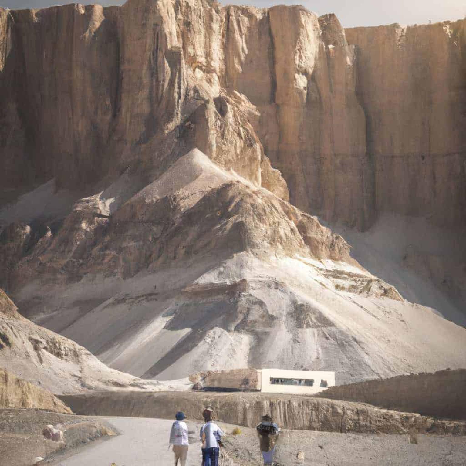 Ta-Set-Neferu: Exploring the Valley of the Kings
