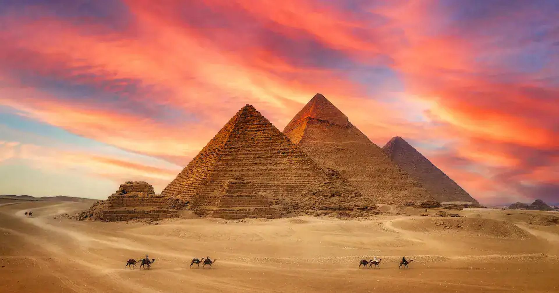 Cairo from Aswan by flight: is it worth it?