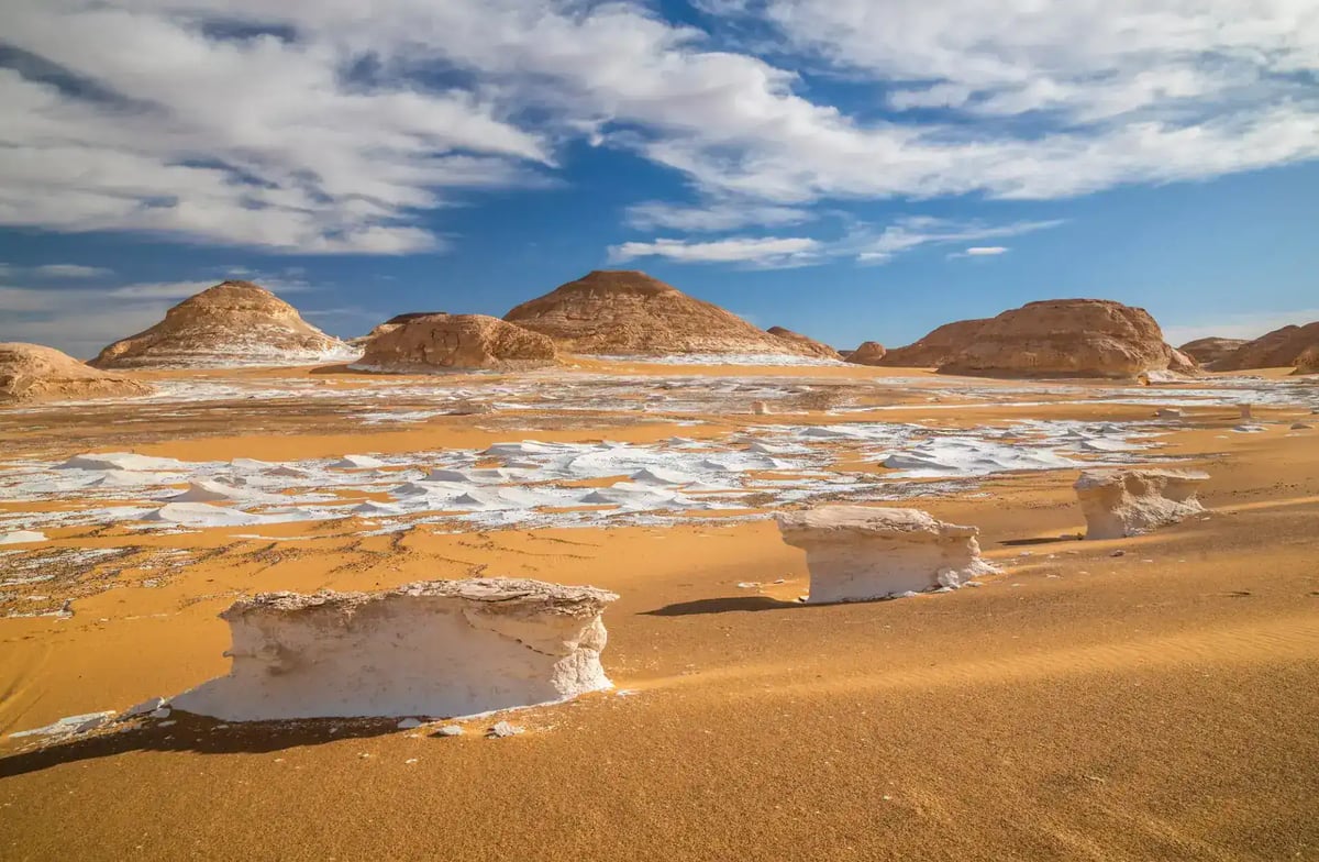 Chalk rocks in the White Desert