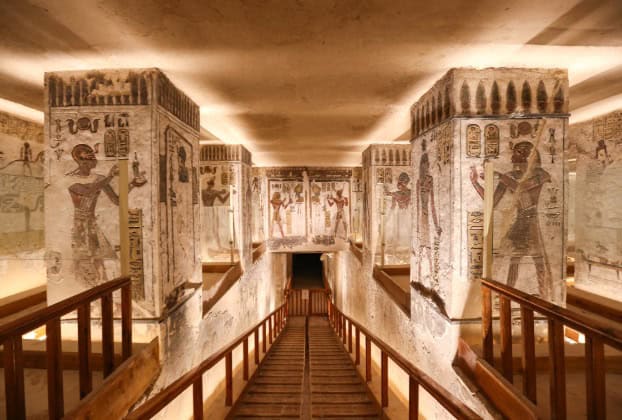 West Bank: Valley of the Kings, Hatshepsut & Colossi of Memnon – Excursion – photo 3