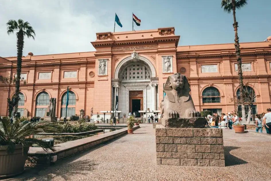 Cairo’s Old Treasures: Egyptian Museum, Islamic Cairo & Khan el‑Khalili – Day Tour – photo 2