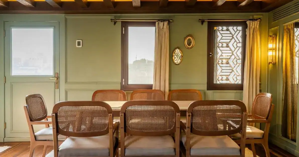 Musk Dahabiya, dining room