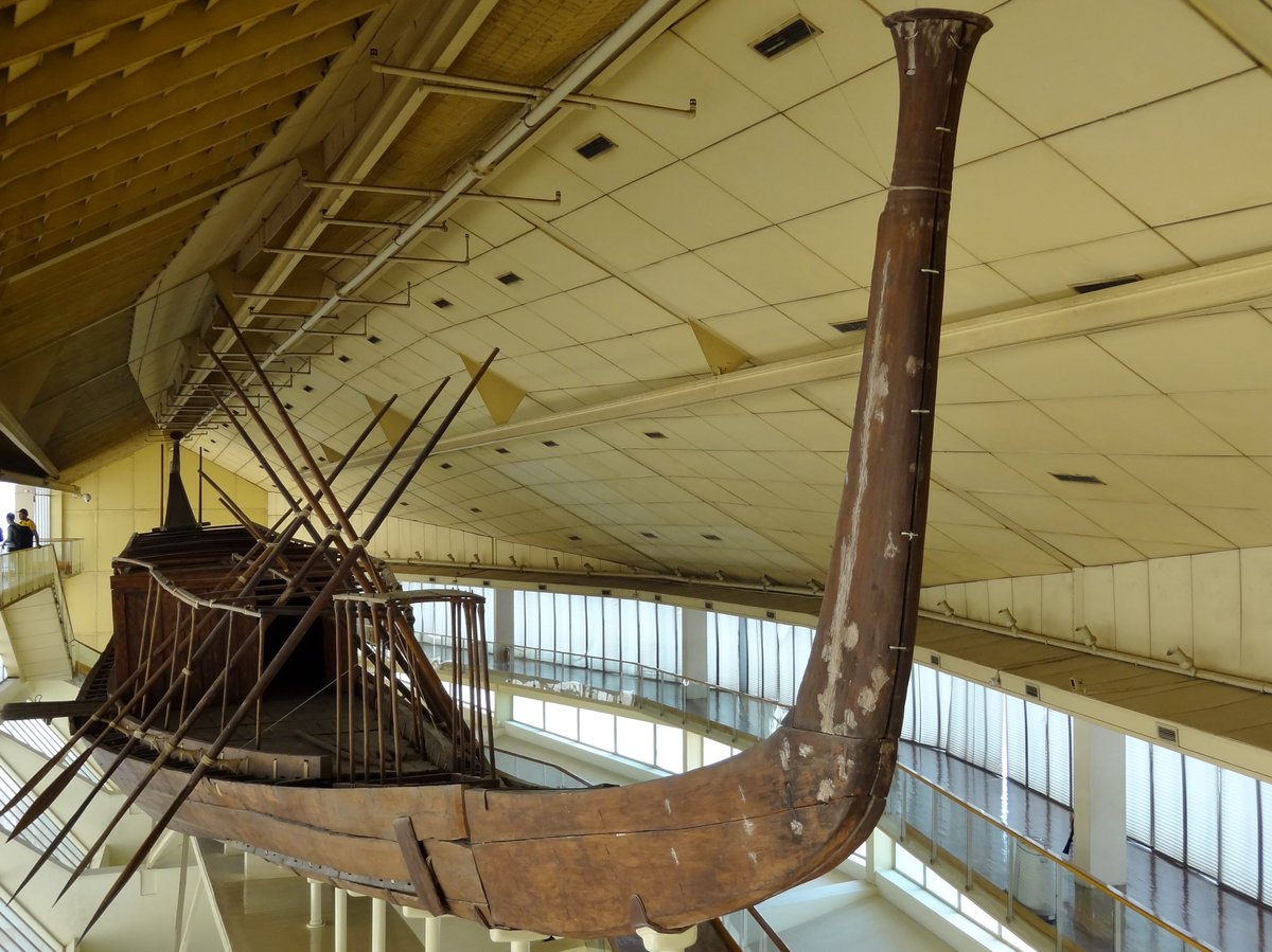 Khufu solar boat, prow, in its former Giza museum. Photo: Olaf Tausch, CC BY 3.0, via Wikimedia Commons