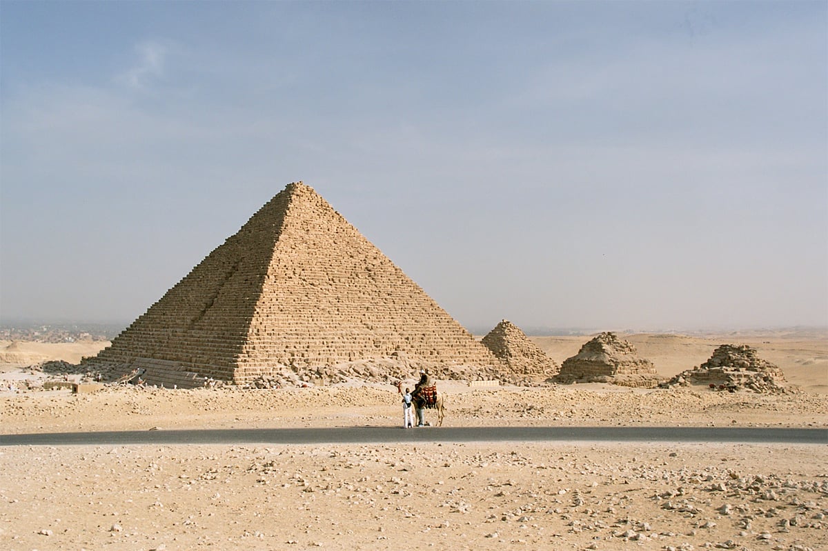 Pyramids of Khafre and Menkaure – Giza Plateau – Attraction – photo 5