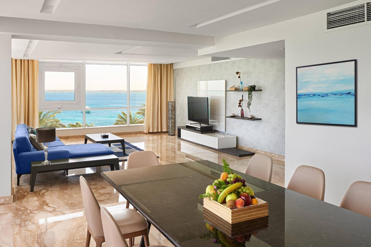 Marriott Hurghada Beach Resort, One Bedroom Apollo King Suite with Balcony and Sea View