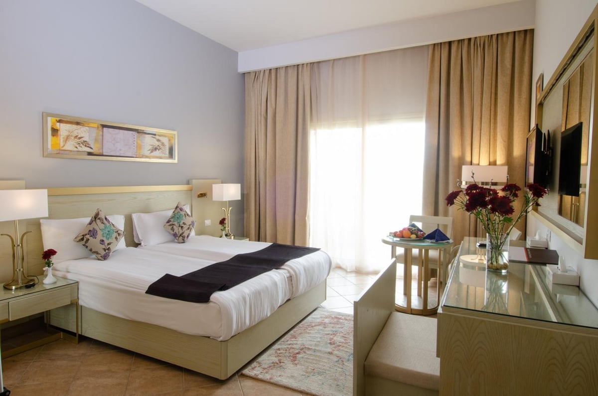 Swiss Inn Pyramids Golf Resort – Hotel – photo 12