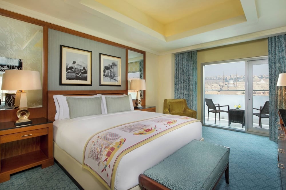 Nile Ritz-Carlton Cairo, Suite 1 Bedroom