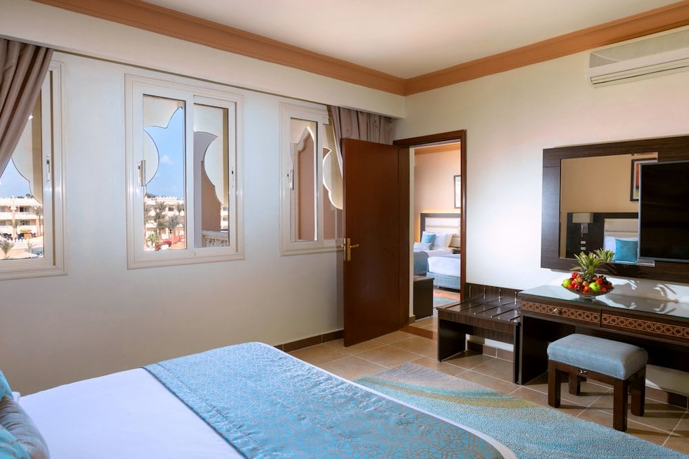 Pickalbatros Palace Resort Hurghada – Red Sea Beach Resort – Hotel – photo 11