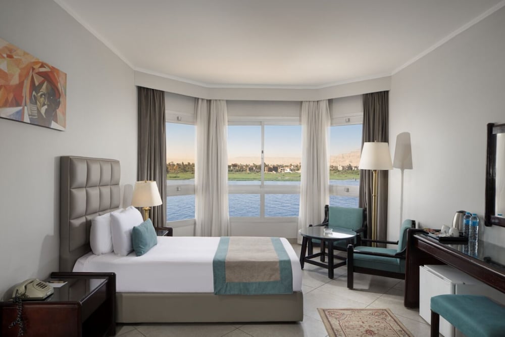 Pyramisa Isis Luxor – Hotel on the Nile Corniche – Hotel – photo 13