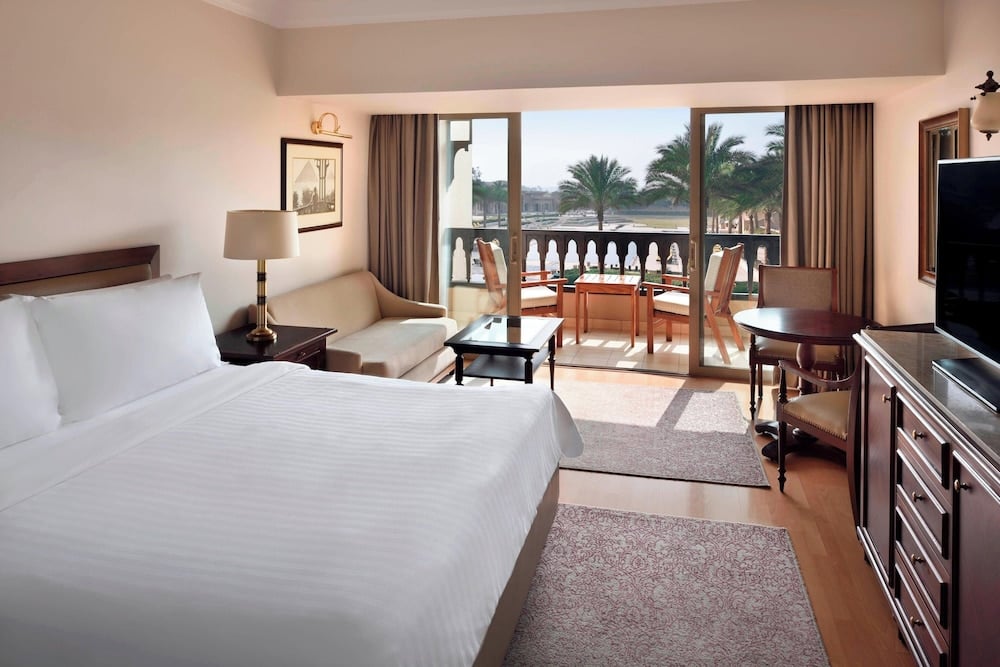 Marriott Mena House Cairo, Room 1 King Bed Club Lounge Access Balcony