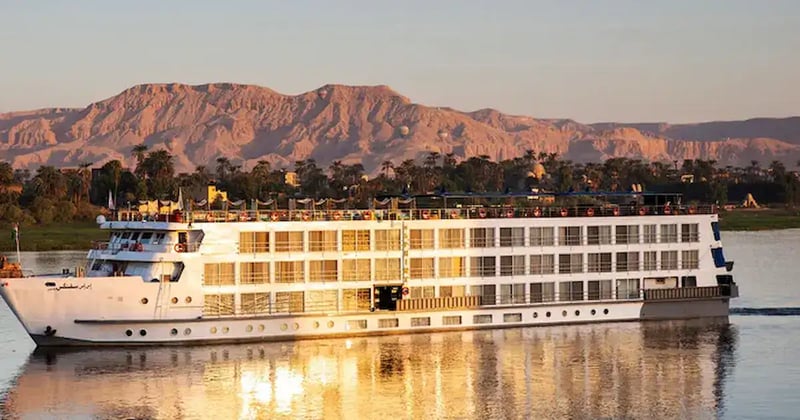 Stephanie Nile Cruise