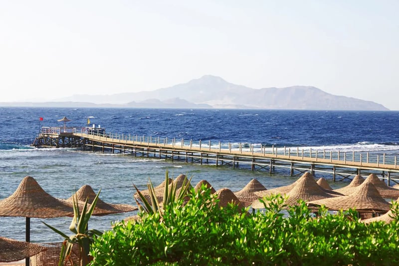 Ain Sokhna Beach Day Trip from Cairo – Private Car, Red Sea Resort Day Use & Lunch