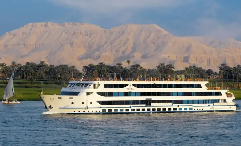 The Oberoi Zahra Nile Cruise – luxury Nile river cruise ship
