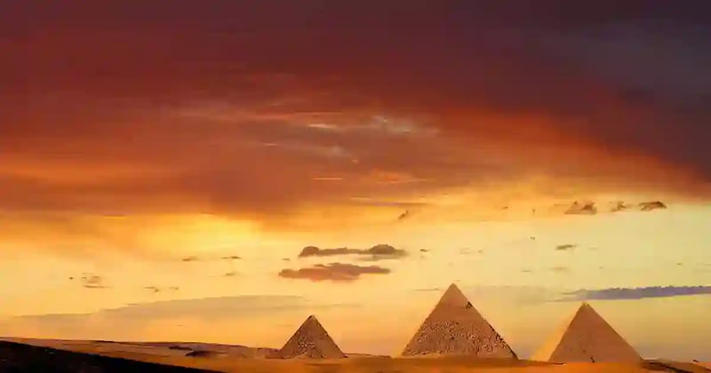 Cairo Day Trip from Alexandria – Private, Giza Pyramids, Sphinx & Grand Egyptian Museum